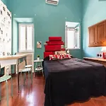 فندق مبيت وإفطار Signor Colosseo 3*