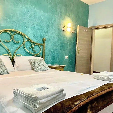 Signor Colosseo Oda ve Kahvaltı Roma