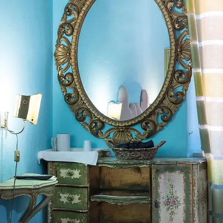 Signor Colosseo Oda ve Kahvaltı 3*