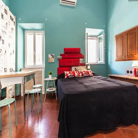 Oda ve Kahvaltı Signor Colosseo 3*